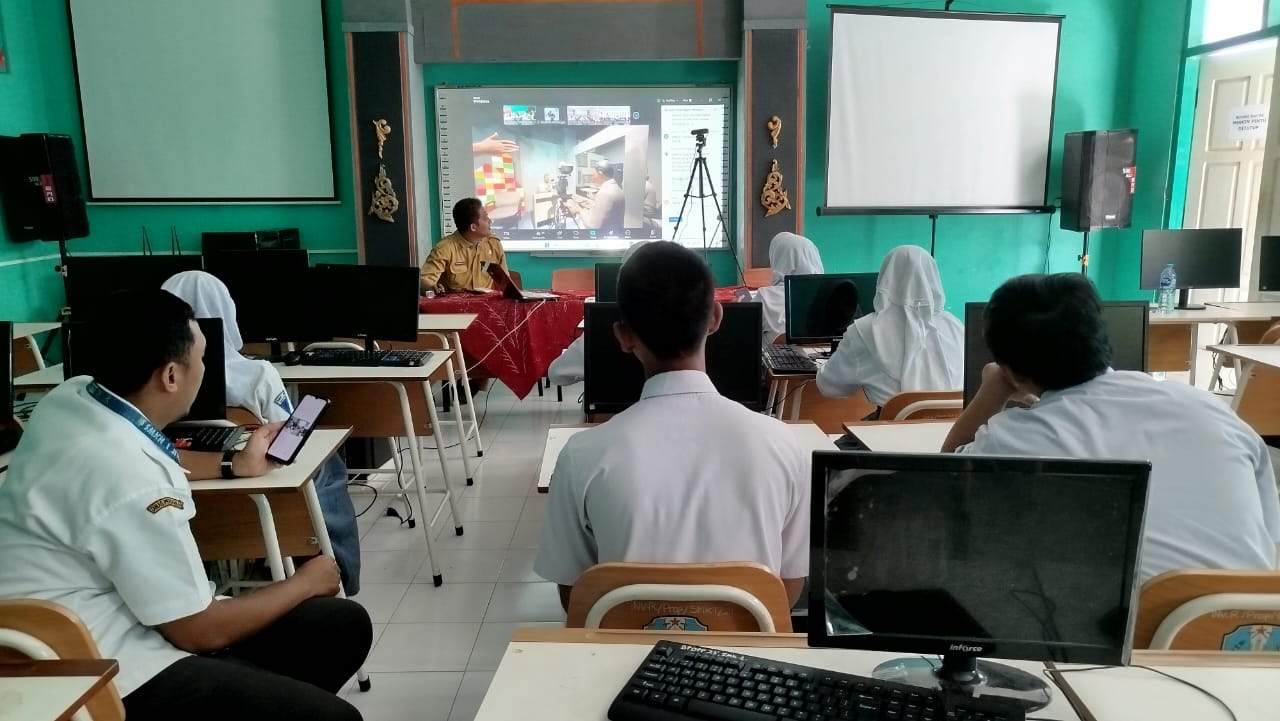 Jelajah Virtual Museum Penerangan, Siswa Kenal Sejarah Televisi Indonesia